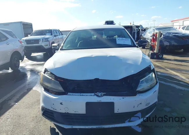 3VWDX7AJ9CM368575: 43355237