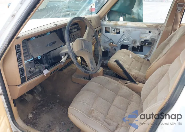 1JCML7810HT027657: 43355723