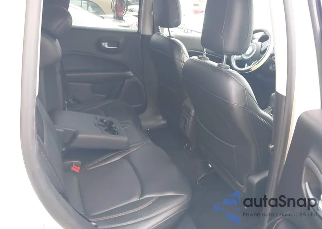 3C4NJCCB1JT487148: 43356097