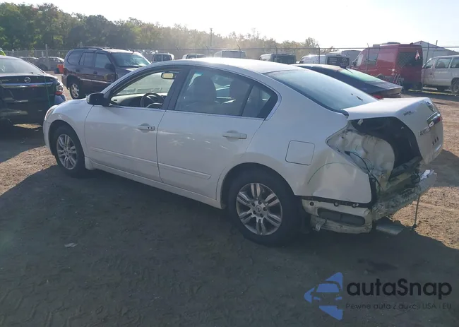 1N4AL2AP6CC174361: 43355378