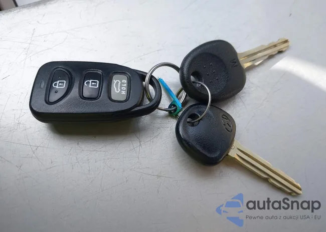 KMHD84LF2JU628097: 43357196