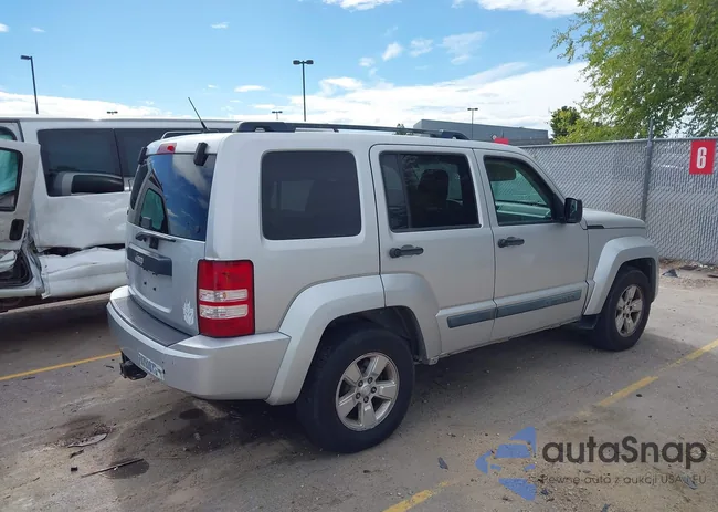 1J8GN28K29W554872: 43356541