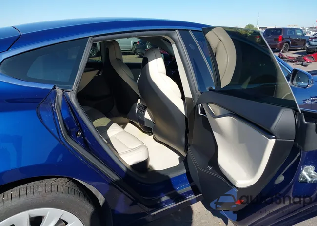 5YJSA1E21JF258648: 43357904