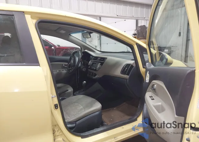 KNADM4A32G6559673: 43357943