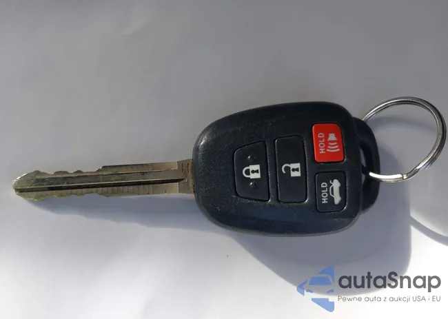 2T1BURHE3KC236846: 43358131