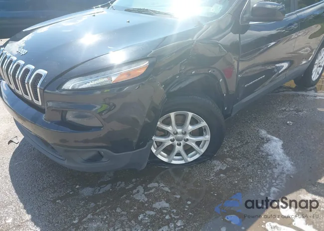 1C4PJLLB8JD537865: 43358188