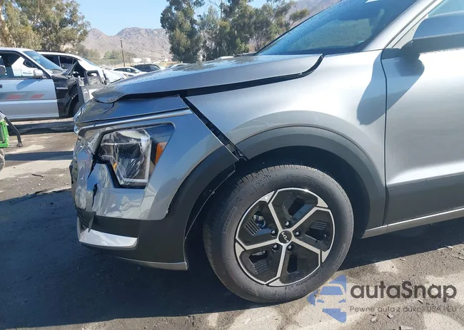 KNDCR3LEXS5290118: 43358210