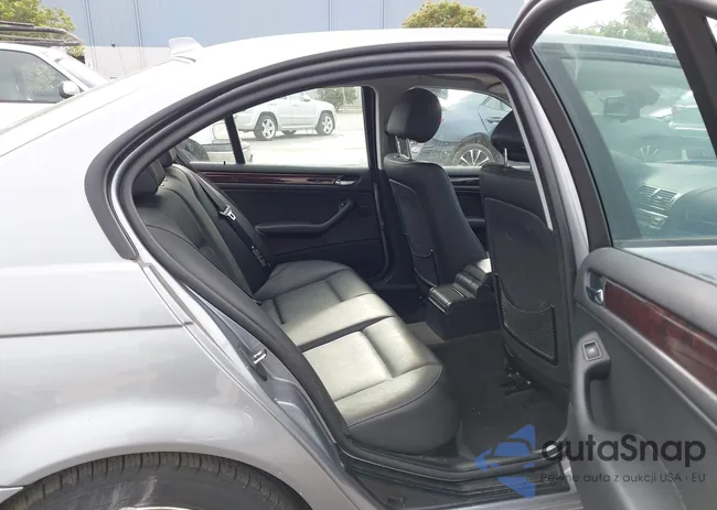 WBAAZ33484KP86258: 43357535