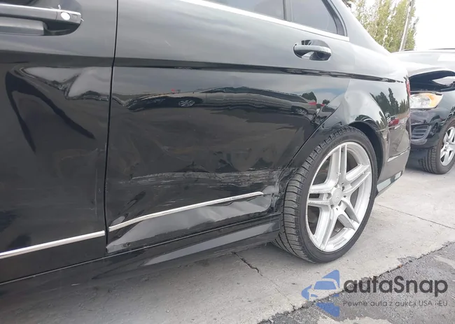 WDDGF4HB9CA679863: 43358780