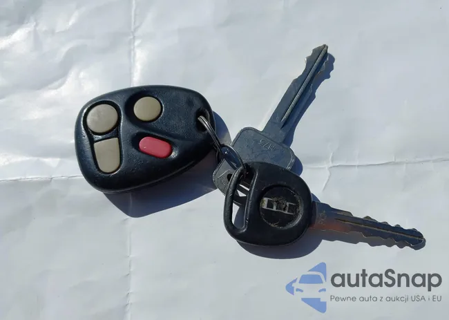 3N1AB61E59L618218: 43358900