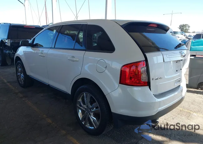 2FMDK3JC2DBA64241: 43358929