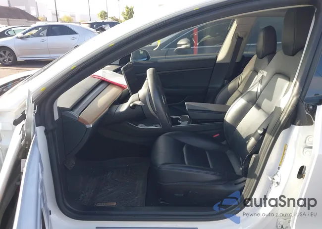 5YJ3E1EAXLF744927: 43358981