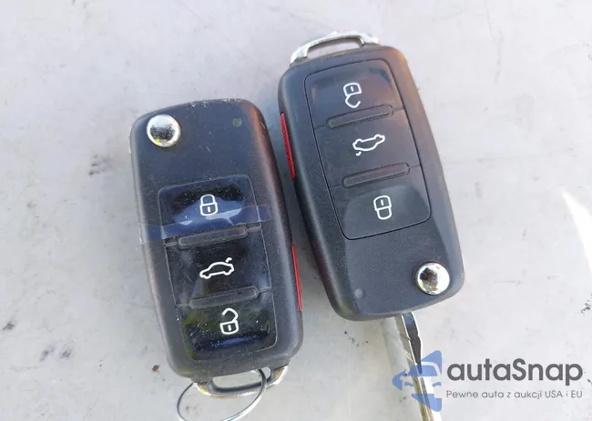 3VW2B7AJ4HM270129: 43359002