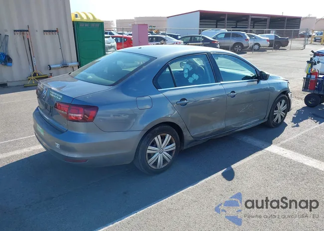 3VW2B7AJ4HM270129: 43359002