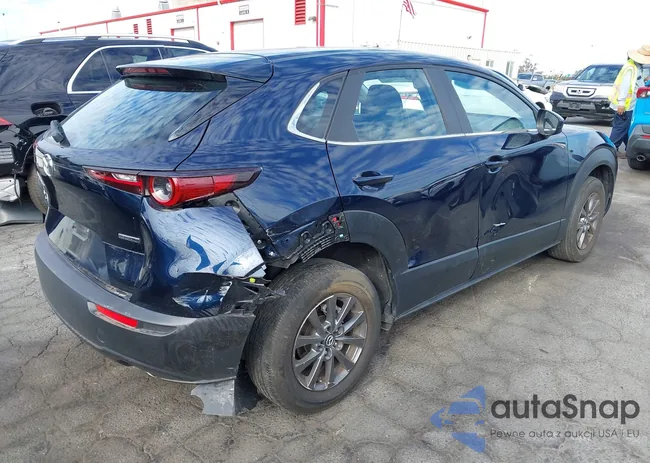 3MVDMBAMXPM565638: 43359110