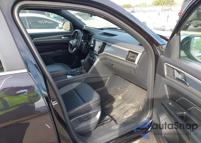 1V2MC2CA3LC206343: 43359166