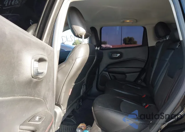 3C4NJDDBXKT807945: 43359217