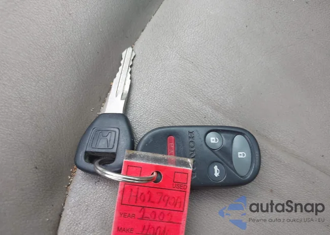 1HGCG16592A040755: 43359228