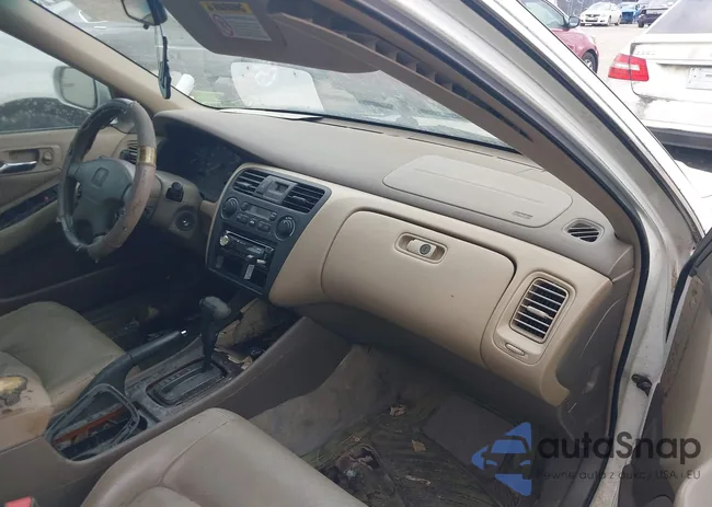 1HGCG16592A040755: 43359228