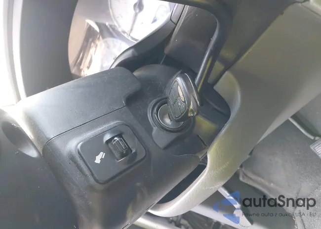 2C8GP64L75R197889: 43359275