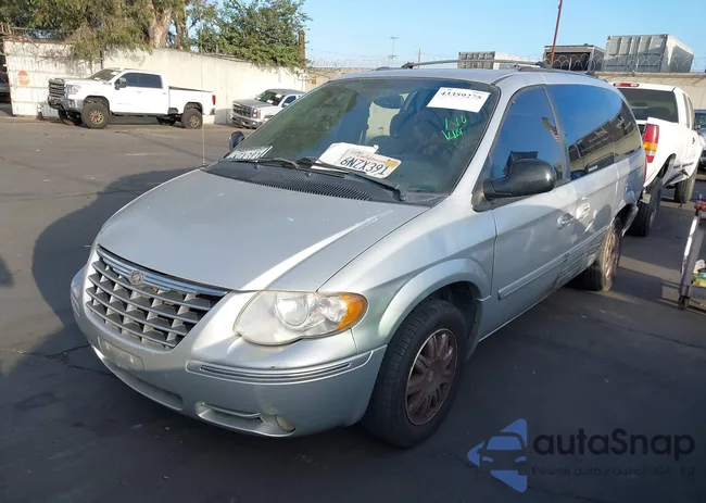 2C8GP64L75R197889: 43359275