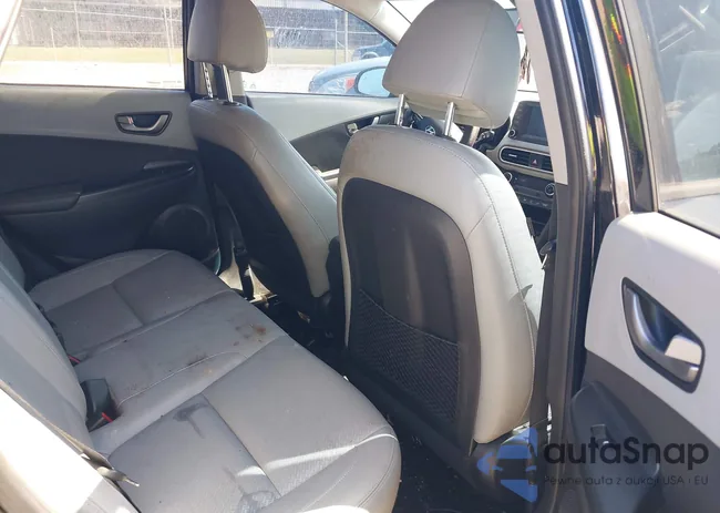 KM8K3CA56JU067008: 43359728