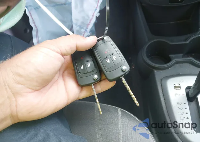 KL8CD6S97DC535193: 43359875