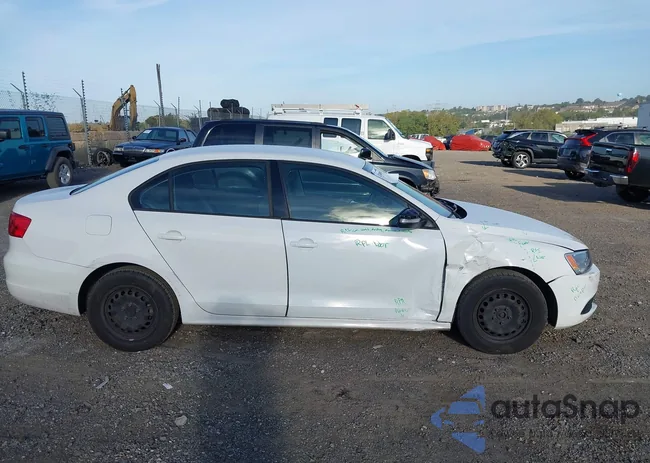 3VW2K7AJ4DM257780: 43360049