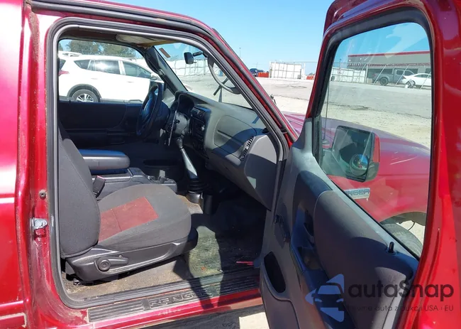 1FTYR14U46PA85257: 43359366