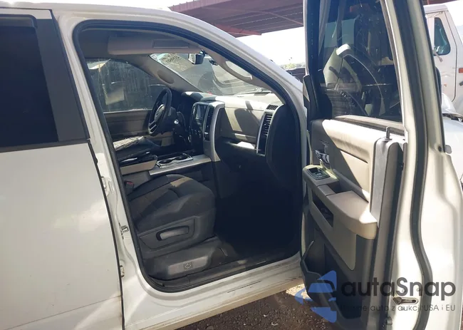 3D7UT2CL0AG146749: 43359503