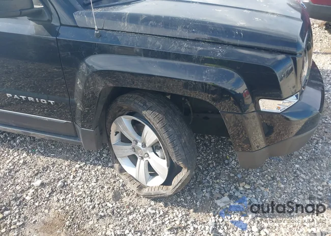 1C4NJRFBXGD758768: 43359507