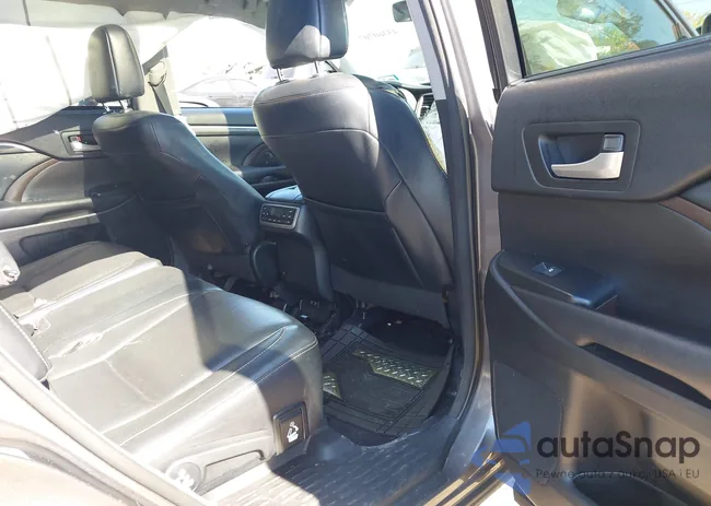 5TDDZRFH1JS915219: 43360707