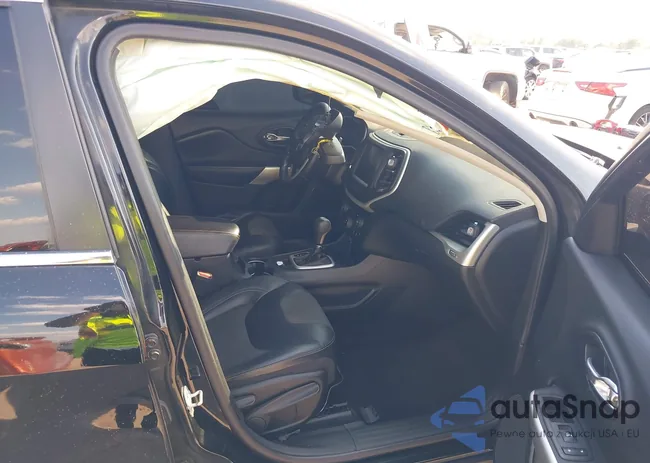 1C4PJLLB2JD574023: 43361255