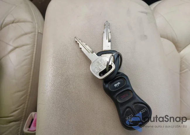 1LNLM97V7VY673833: 43360327