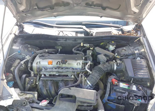 1HGCP2F40BA017720: 43360335