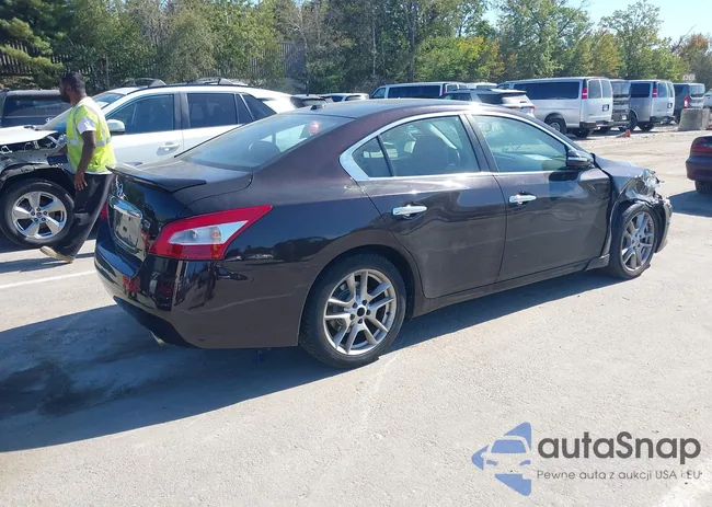 1N4AA5AP3BC831753: 43360404