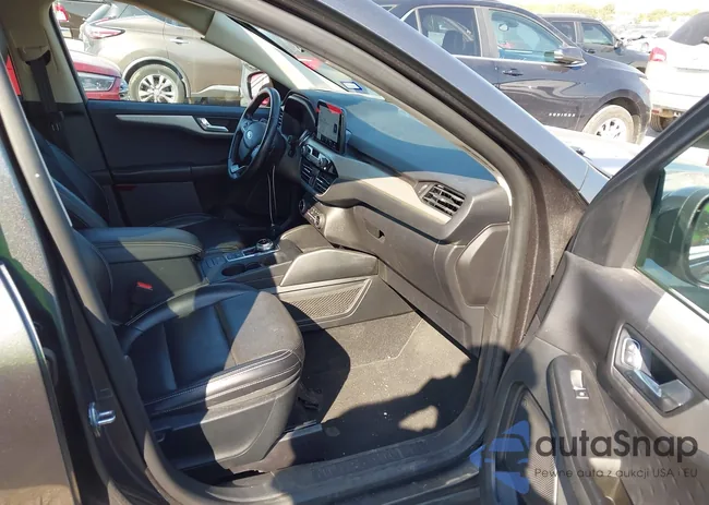 1FMCU9H95LUC47662: 43360589