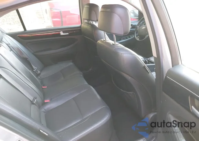 KMHGC4DD0DU212773: 43361984