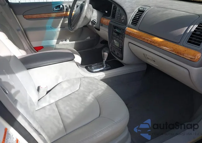 1LNHM97V0XY693527: 43362254