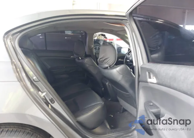 1HGCP2F60BA022501: 43361382