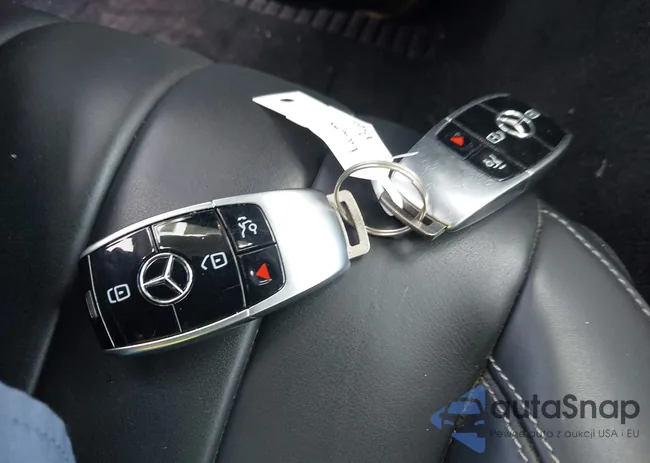 WDDZF4KB6HA163887: 43362732