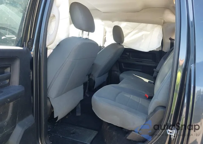 3C6UR5CL2HG568310: 43362804