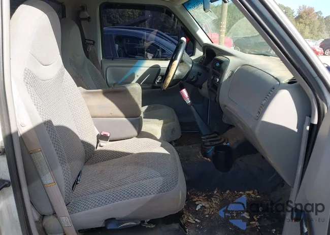 1FTYR10VXXPB75593: 43362517