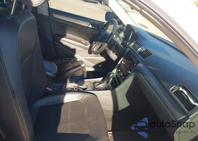 1VWBV7A32FC030892: 43362630