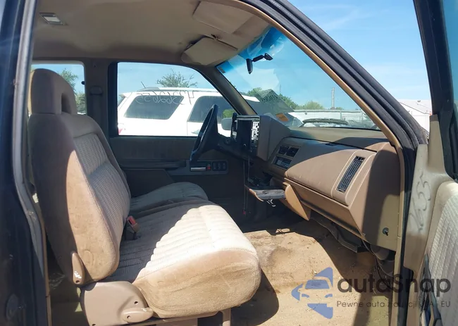 1GCEC19K4RE242555: 43362655