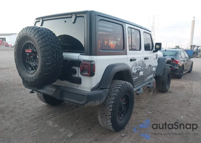 1C4HJXDG0JW138832: 43363952