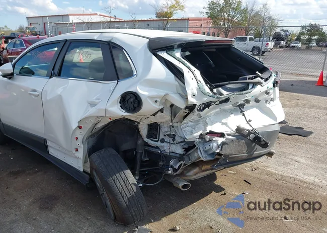 3MVDMBAM8PM579330: 43364129