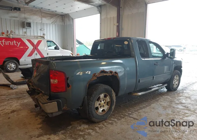 1GCYKSE28AZ105420: 43363403