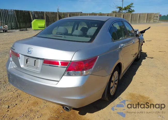 1HGCP2F34CA037302: 43363435