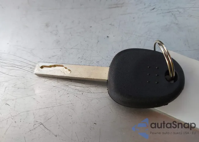 KNDPU3AF4P7043314: 43364794